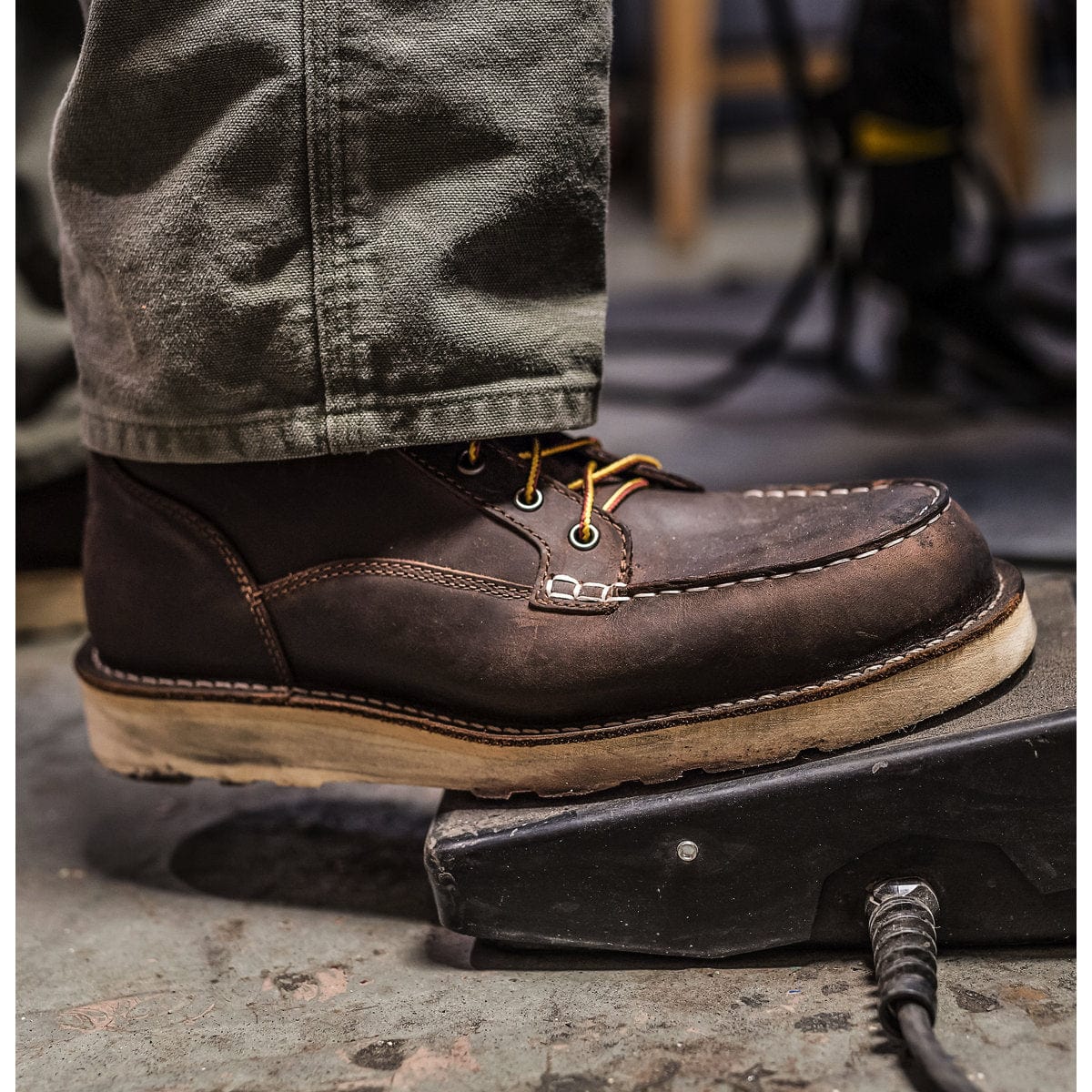 Danner Danner Bull Run Moc Toe 6" Work Boot - Steel Toe Footwear