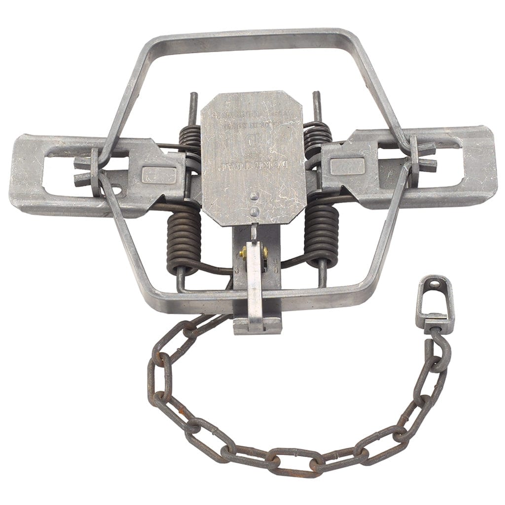 Duke Duke Coil Spring Trap No. 4 Trapping